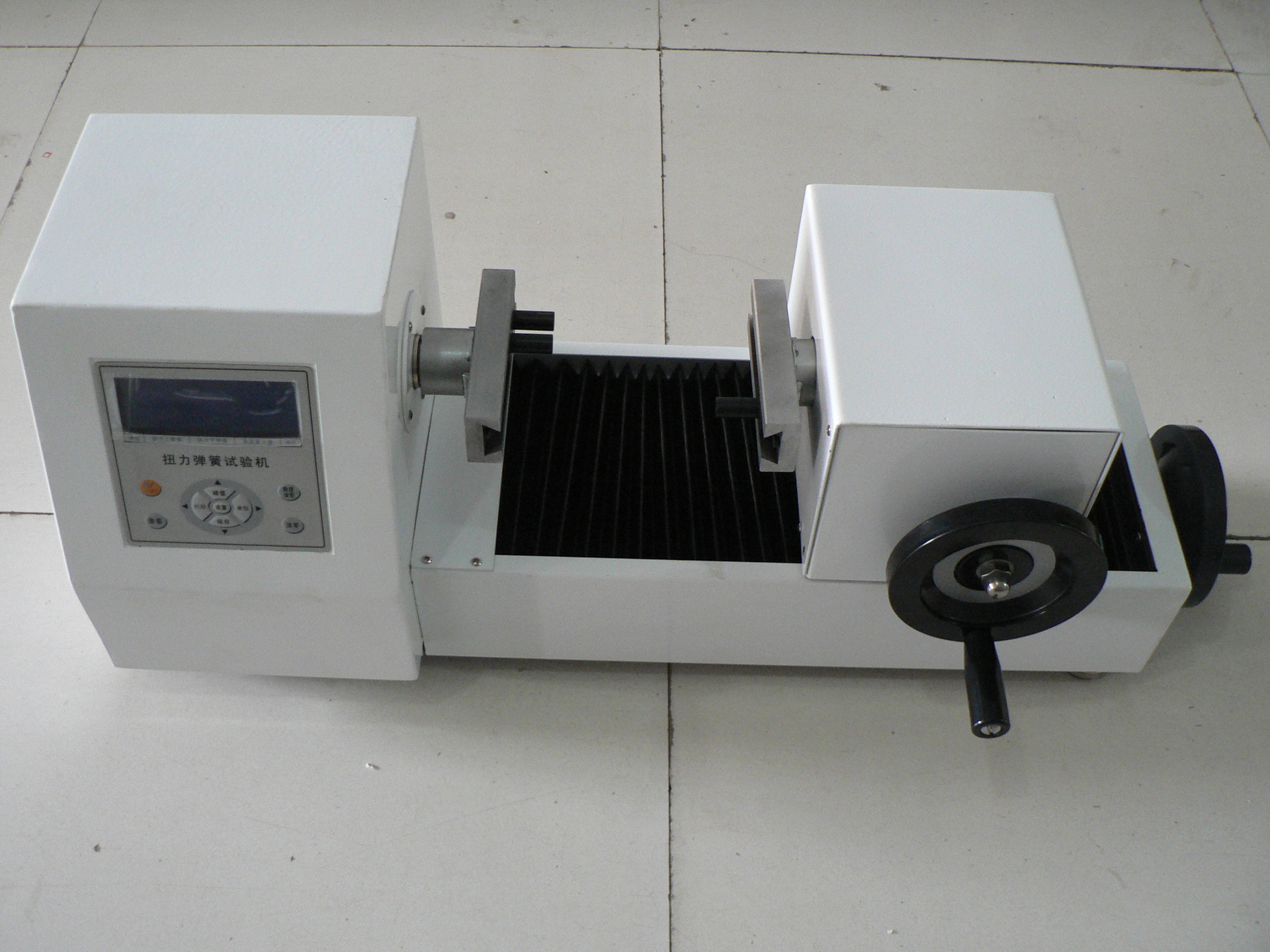 彈簧扭轉(zhuǎn)試驗機能測試哪些試樣？